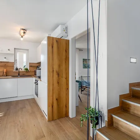 Lumine Divina By Interhome *