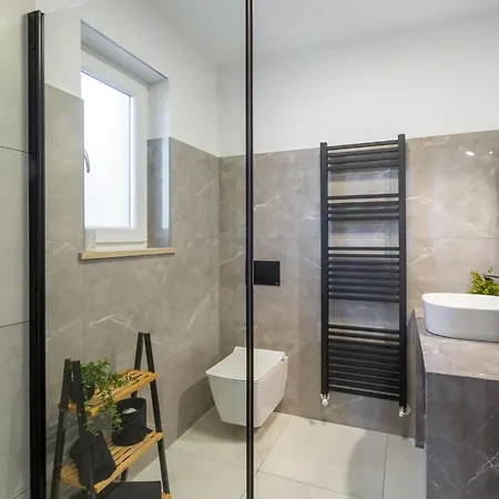 Lumine Divina By Interhome