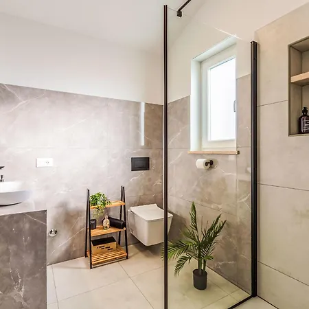 Lumine Divina By Interhome Casa vacanze *